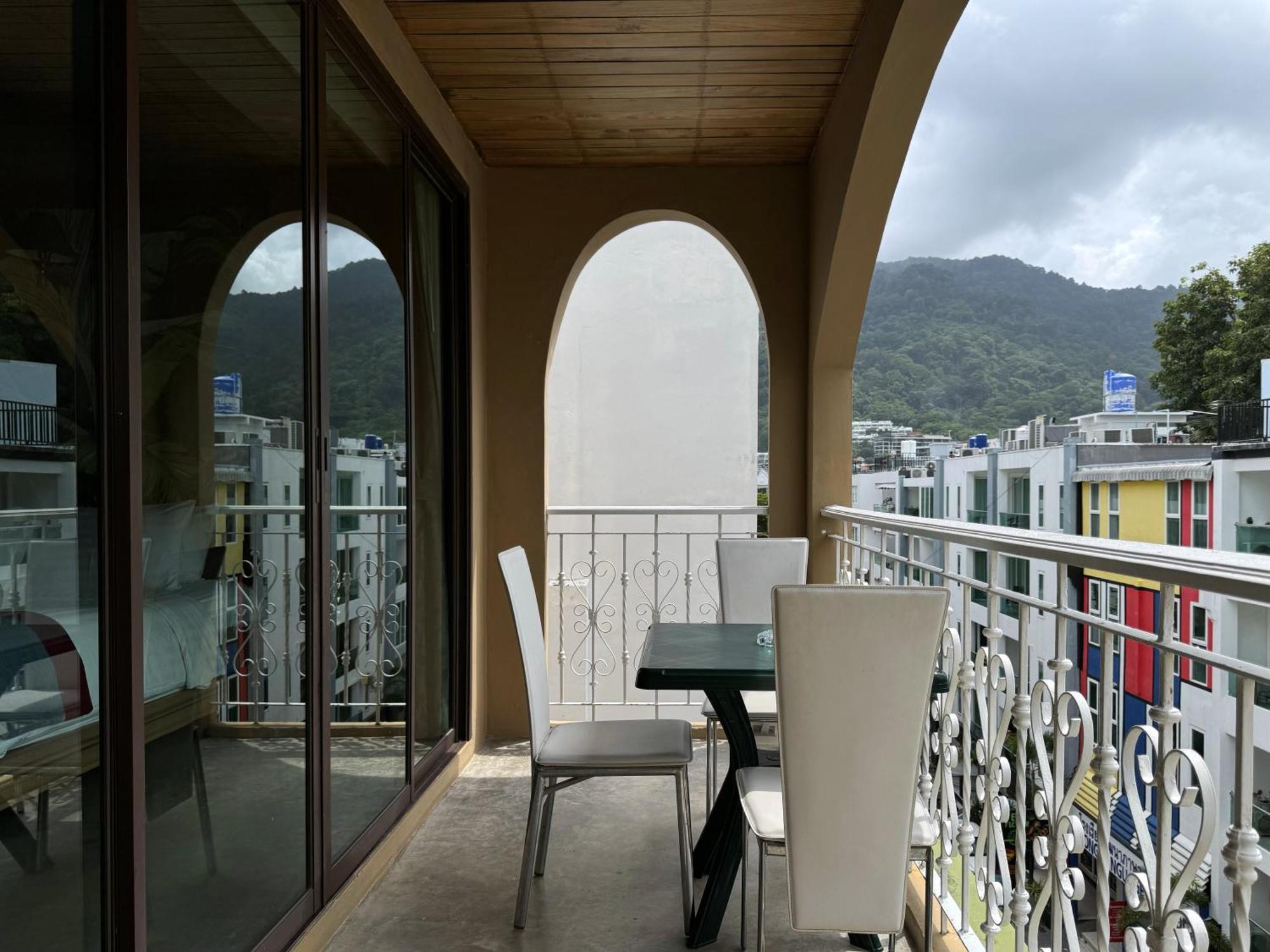 Grand Orlov Apart Hotel Patong 外观 照片