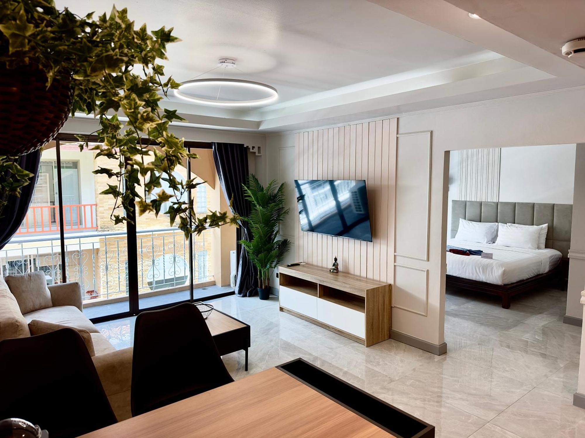 Grand Orlov Apart Hotel Patong 外观 照片