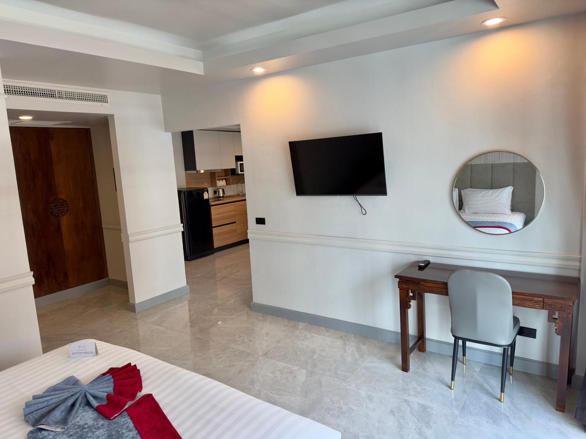 Grand Orlov Apart Hotel Patong 外观 照片